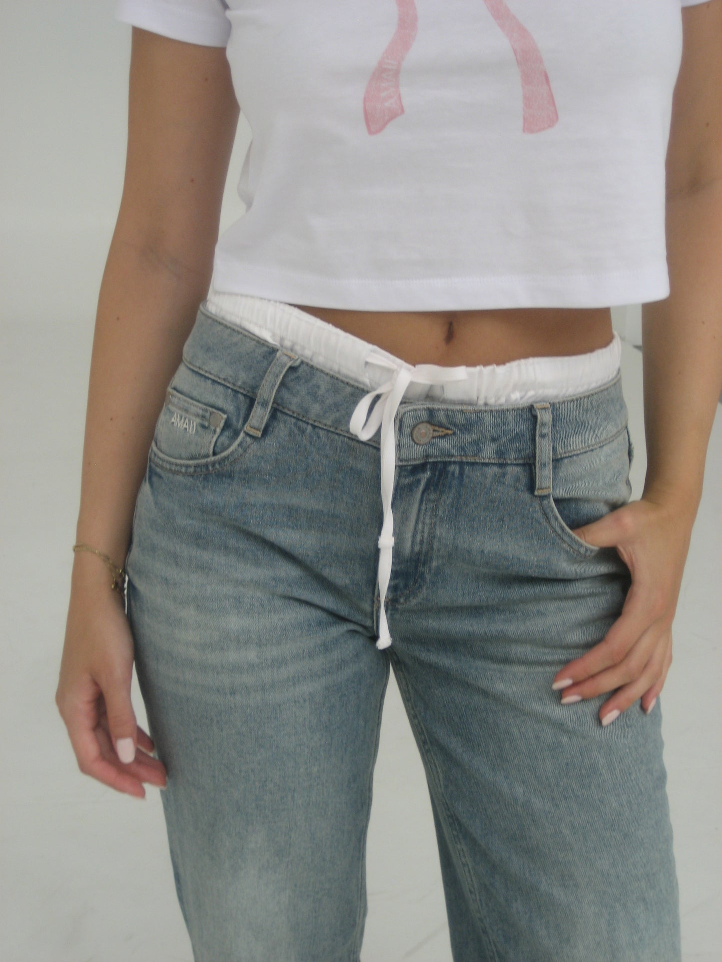 SATIN JEANS