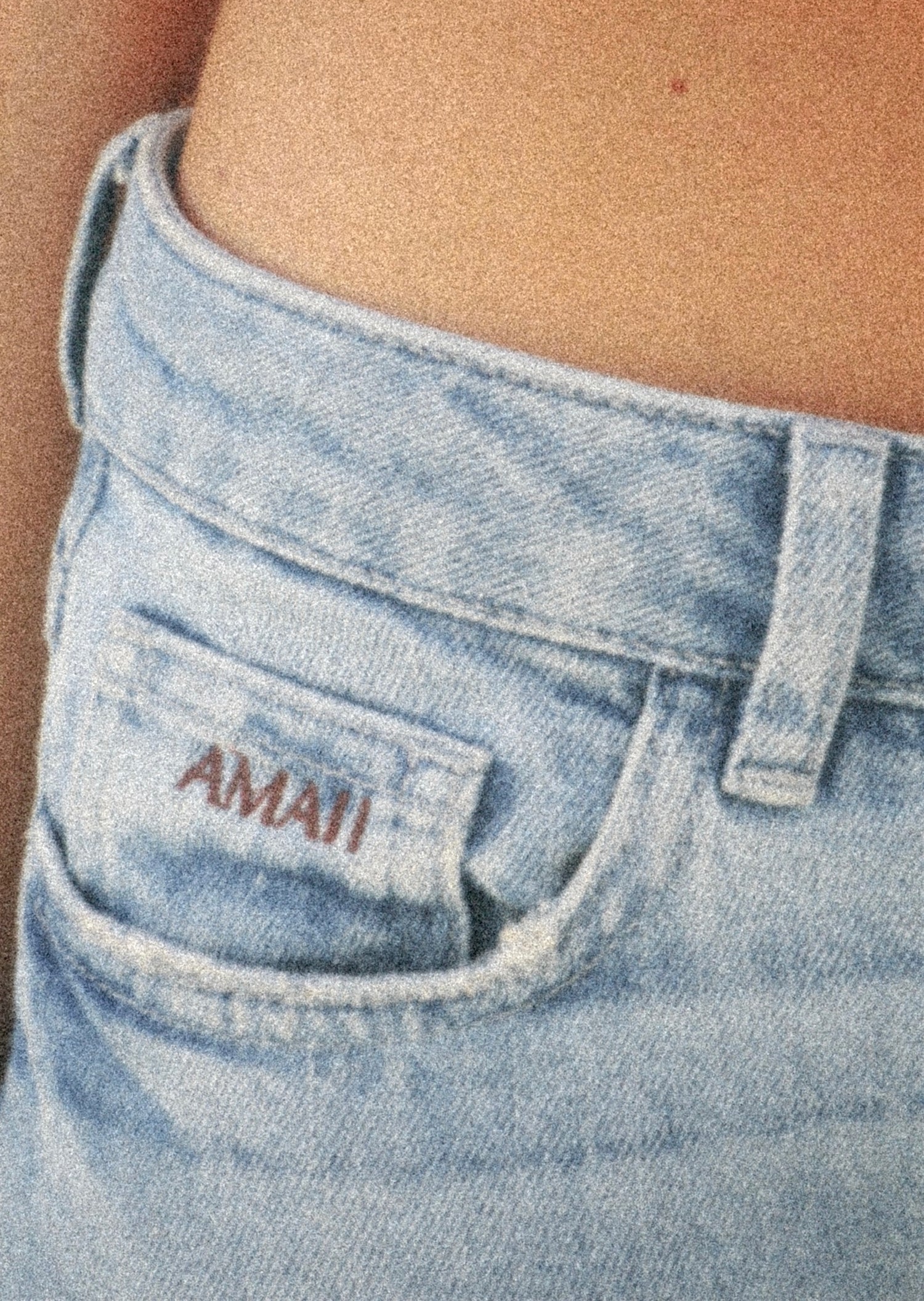 AMAII-STUDIO-Close-up-Jeans